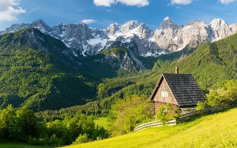 Srednji Vrh, vir: Arhiv Turizem Kranjska Gora, foto Nick Ledger;